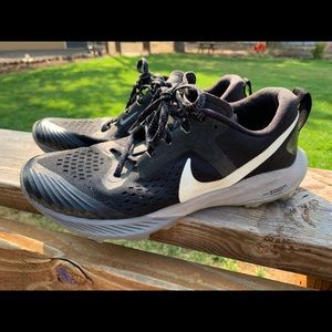 Nike Trail Terra Kiger Womens Sz 7.5
